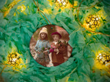 Retro Kids With Mistletoe - Ceramic Round Ornament