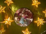 Retro Kids With Mistletoe - Ceramic Round Ornament