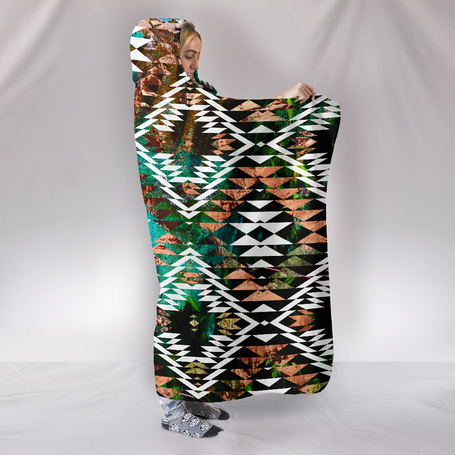 TRIBAL- Taos Nature Hooded Blanket